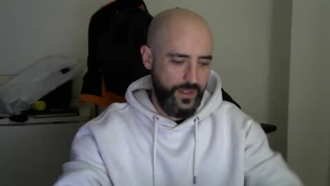 Snapshot of srtramposo chatting on 10, 1, 2025 srtramposo online show from 10, 1, 2025