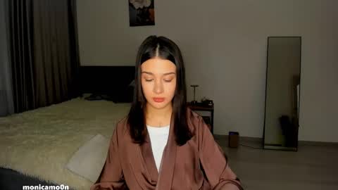 Snapshot of ssash1mii chatting on 6, 12, 2024 Hey guys i miss you so much online show from 6, 12, 2024