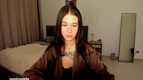 Snapshot of ssash1mii chatting on 29, 1, 2025 Hey guys i miss you so much online show from 29, 1, 2025