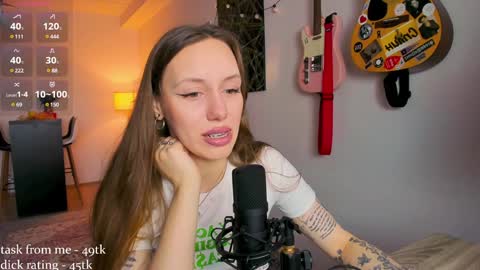 Snapshot of sshawty chatting on 17, 12, 2024 Anni if Im offline for a long time Im depressed feel free to support me offline online show from 17, 12, 2024