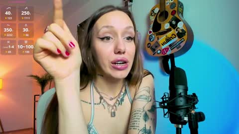 Snapshot of sshawty chatting on 24, 1, 2025 Anni if Im offline for a long time Im depressed feel free to support me offline online show from 24, 1, 2025