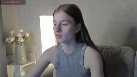 Snapshot of stacey_brown chatting on 13, 12, 2024 Stacey GMT5 Mo Tu We Th Fr Sa 3am -10am online show from 13, 12, 2024