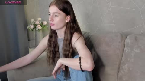 Snapshot of stacey_brown chatting on 13, 12, 2024 Stacey GMT5 Mo Tu We Th Fr Sa 3am -10am online show from 13, 12, 2024