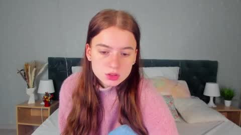 Snapshot of stacey_brown chatting on 23, 12, 2024 Stacey GMT5 Mo Tu We Th Fr Sa 3am -10am online show from 23, 12, 2024