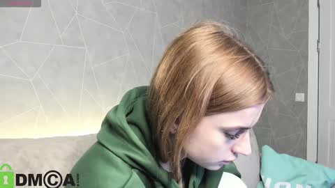 Snapshot of stacey_brown chatting on 22, 12, 2025 Stacey GMT5 Mo Tu We Th Fr Sa 3am -10am online show from 22, 12, 2025