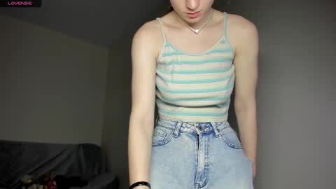 Stacey GMT5 Mo Tu We Th Fr Sa 3am -10am online show from 5, 2, 2026