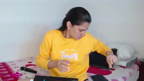 Snapshot of stacey_taylor7 chatting on 2, 12, 2024 stacey_taylor7 online show from 2, 12, 2024