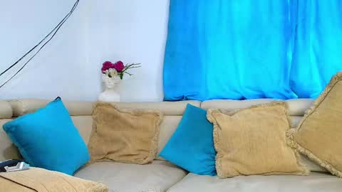   online show from 10, 3, 2025