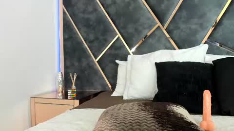 Stacie online show from 17, 7, 2026
