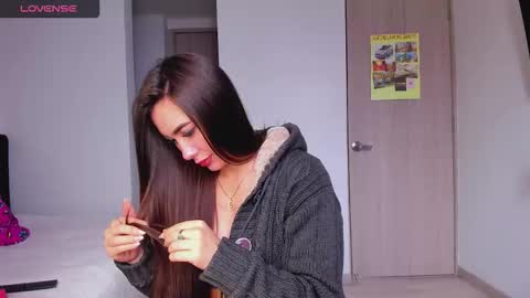 Snapshot of stacy_malibu1 chatting on 14, 10, 2025 TWstacymalibu110 online show from 14, 10, 2025