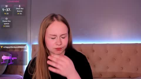Snapshot of stacy_moorexx chatting on 8, 5, 2026 STACY online show from 8, 5, 2026