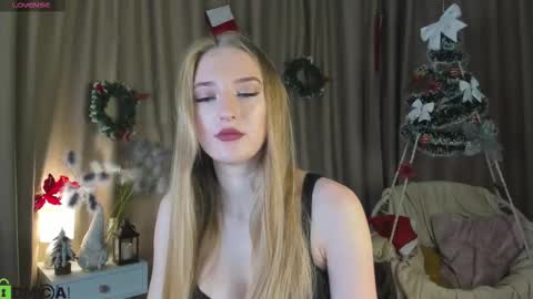 Snapshot of stacy_riiver chatting on 2, 12, 2025 Stacy Mon Tue Wed Thu Fri Sun GMT GMT 3 1000am - 0400pm online show from 2, 12, 2025