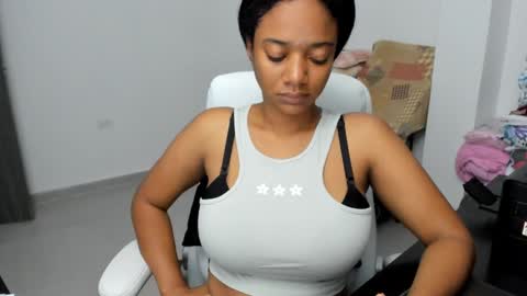 Snapshot of stacy_woods chatting on 22, 2, 2025 Zulma Yisset online show from 22, 2, 2025