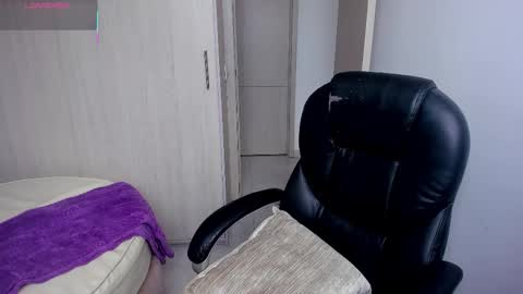 Stacy Conner online show from 3, 3, 2026