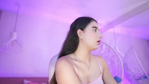 stacycooper_ online show from 22, 6, 2026