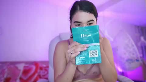 stacycooper_ online show from 24, 6, 2026