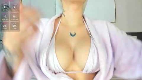 Snapshot of stacyrigel chatting on 18, 10, 2025 Stacy Rigel online show from 18, 10, 2025