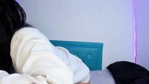 Snapshot of star_darling chatting on 29, 12, 2024 S T A R online show from 29, 12, 2024