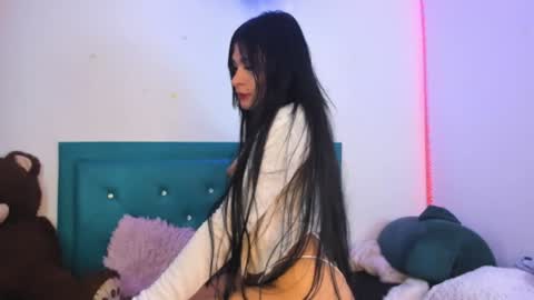 Snapshot of star_darling chatting on 1, 2, 2025 S T A R online show from 1, 2, 2025