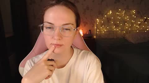 Snapshot of star_shopping chatting on 23, 12, 2024 Alice online show from 23, 12, 2024