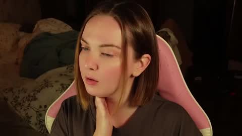 Snapshot of star_shopping chatting on 16, 1, 2025 Alice online show from 16, 1, 2025