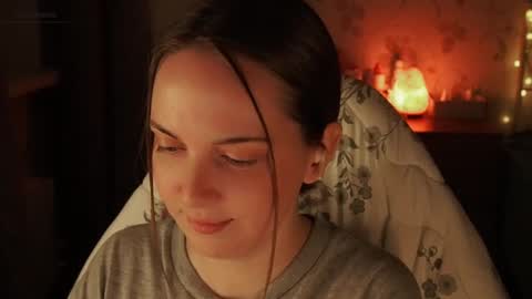 Snapshot of star_shopping chatting on 5, 3, 2025 Alice online show from 5, 3, 2025