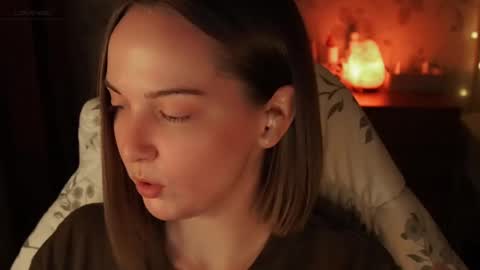 Snapshot of star_shopping chatting on 6, 3, 2025 Alice online show from 6, 3, 2025