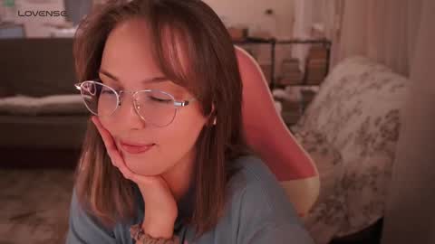 Snapshot of star_shopping chatting on 15, 9, 2025 Alice online show from 15, 9, 2025