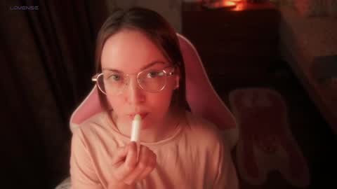 Snapshot of star_shopping chatting on 21, 11, 2025 Alice online show from 21, 11, 2025