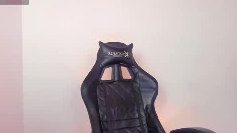 Snapshot of star_storm chatting on 1, 1, 2025 star_storm online show from 1, 1, 2025