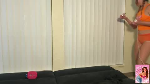Snapshot of stara_dreams chatting on 27, 6, 2026 Stara Winters online show from 27, 6, 2026
