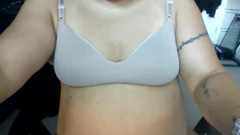 Snapshot of starella___saxxxton chatting on 23, 11, 2025 starella___saxxxton online show from 23, 11, 2025