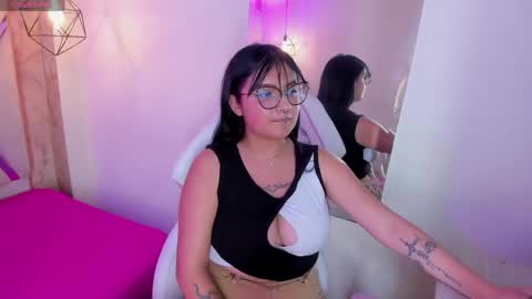 Start  online show from 28, 4, 2026