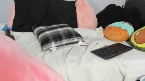 Snapshot of starlastylez chatting on 4, 1, 2025 Starla Stylez online show from 4, 1, 2025