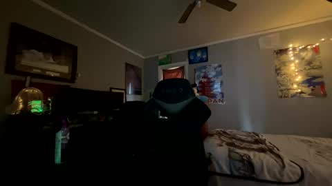 Snapshot of starlight09102 chatting on 5, 3, 2025 Starlight online show from 5, 3, 2025