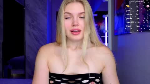 Caroline online show from 30, 3, 2026