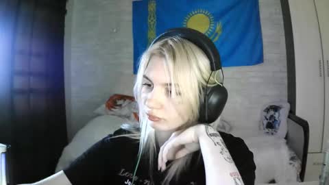 Snapshot of starremick chatting on 9, 9, 2025 Katie online show from 9, 9, 2025
