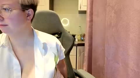 Snapshot of stasya_07 chatting on 5, 1, 2026 Stasya online show from 5, 1, 2026