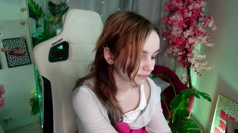 Snapshot of staymonica chatting on 19, 11, 2025 MONICA online show from 19, 11, 2025