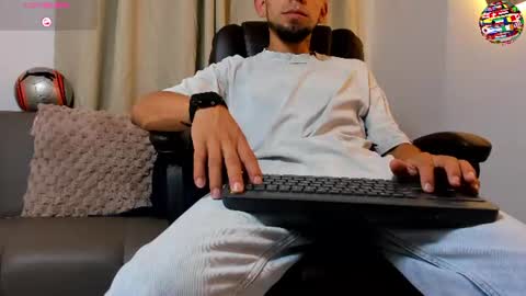 Snapshot of stebansilv_ chatting on 15, 6, 2026 Steban online show from 15, 6, 2026