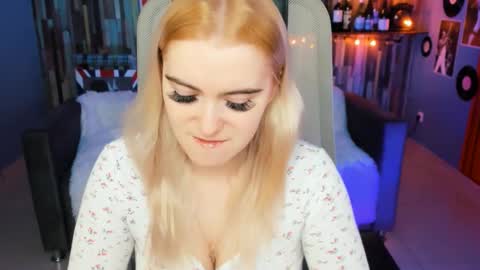 stef_nicks online show from 1, 2, 2026