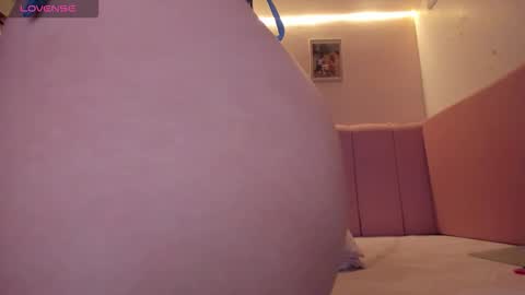 Snapshot of stefaagomez chatting on 19, 11, 2025 Stefa Gomez online show from 19, 11, 2025