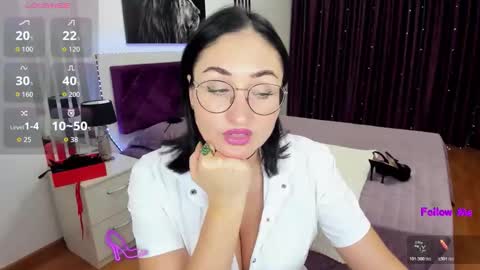 Snapshot of stefanawinter chatting on 20, 11, 2025 StefanaWinter online show from 20, 11, 2025