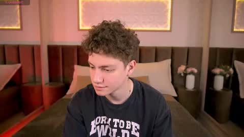 Esrefan online show from 18, 2, 2026