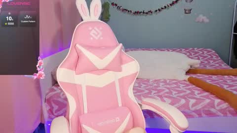 Snapshot of stefaniyaaa chatting on 27, 9, 2025 stefa online show from 27, 9, 2025