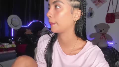 Im MiaIts my first day here  online show from 9, 2, 2025