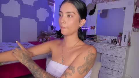 Im MiaIts my first day here  online show from 3, 3, 2025