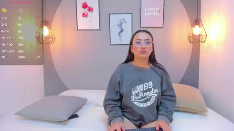 Stefanny online show from 12, 9, 2025