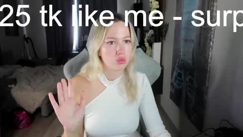 stefany_and_bettany online show from 24, 4, 2026