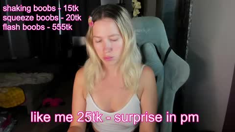 Snapshot of stefany_and_bettany chatting on 19, 5, 2026 stefany_and_bettany online show from 19, 5, 2026
